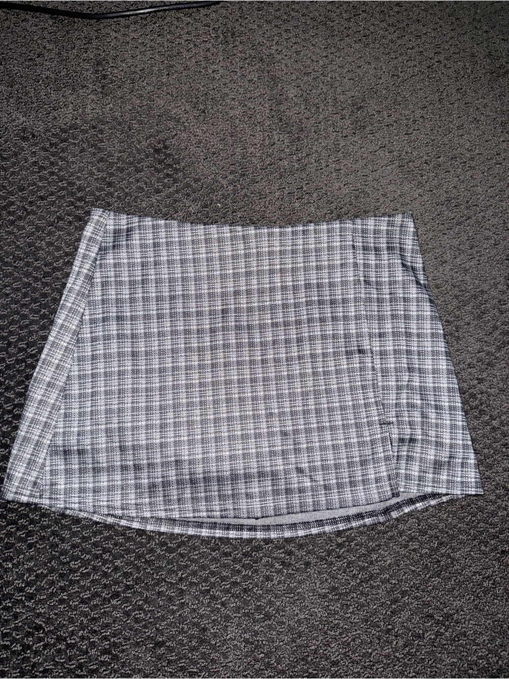 American Eagle Gray Plaid Women’s Mini Skort